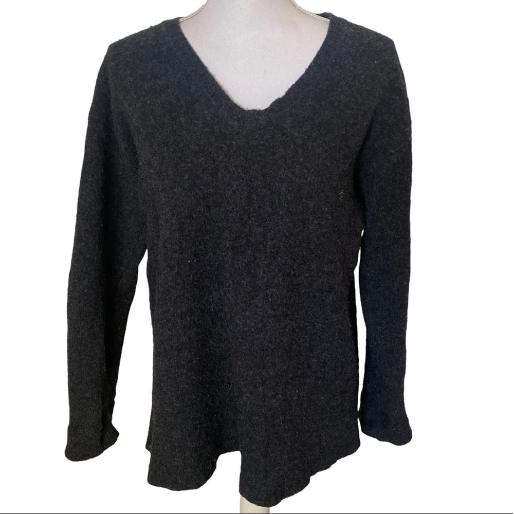 Limited America| Womens Dark Gray Wool V neck Sweater Size L